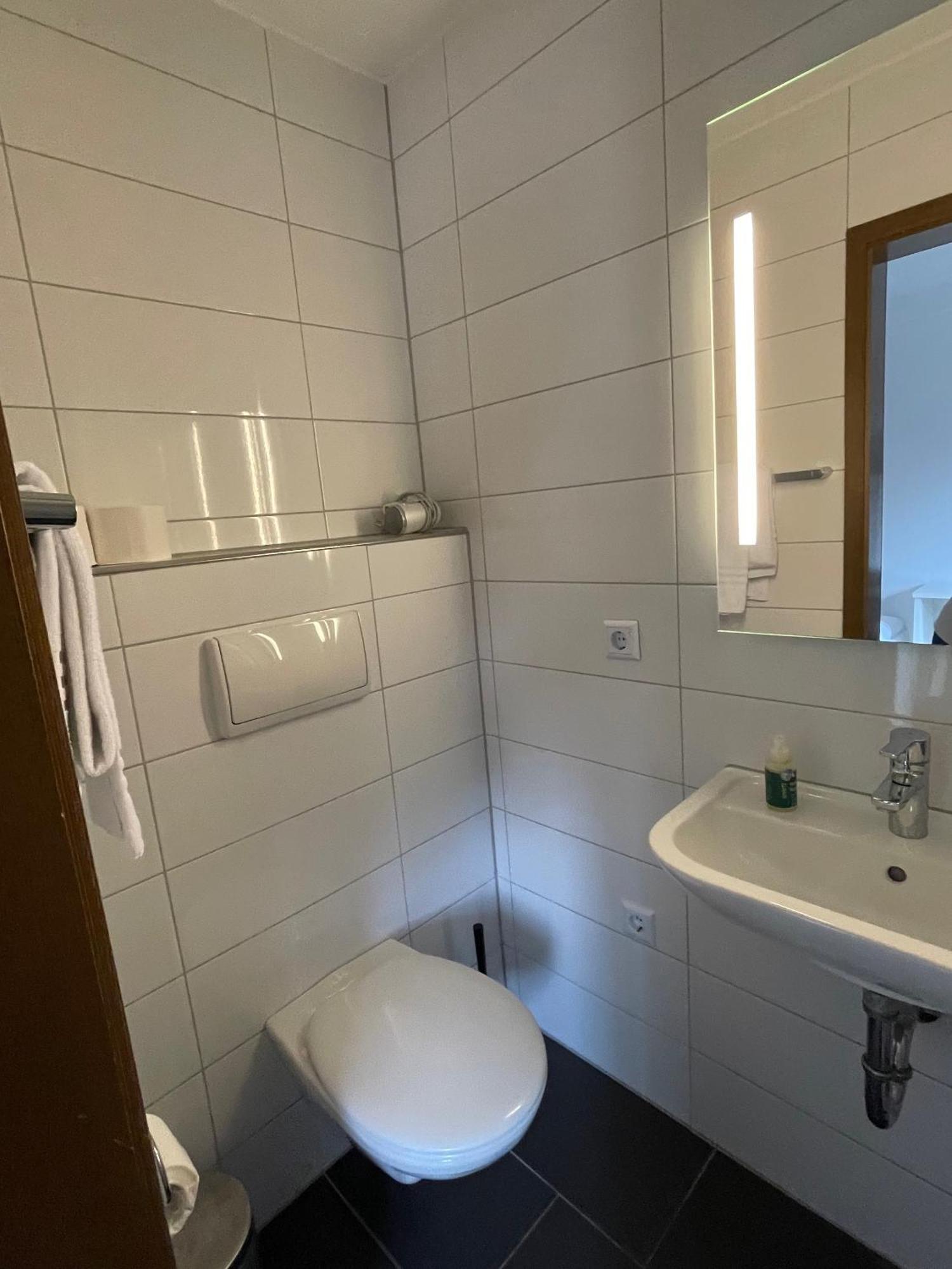 Landhotel Sickinger Hof Walldorf  Rum bild