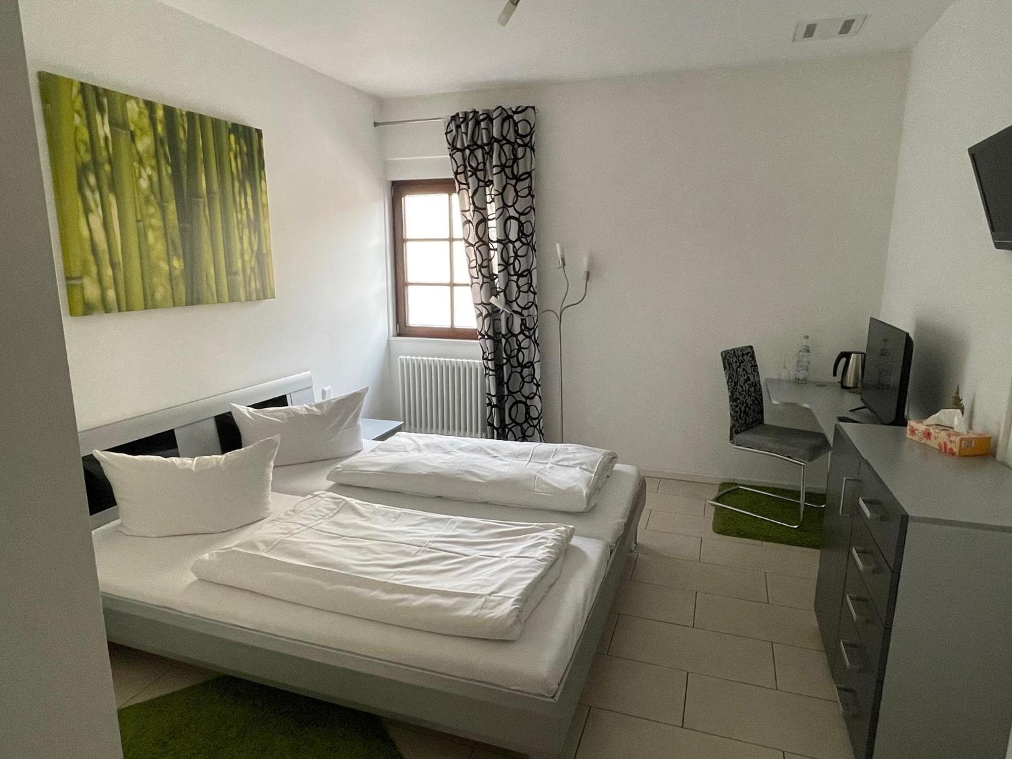 Landhotel Sickinger Hof Walldorf  Rum bild