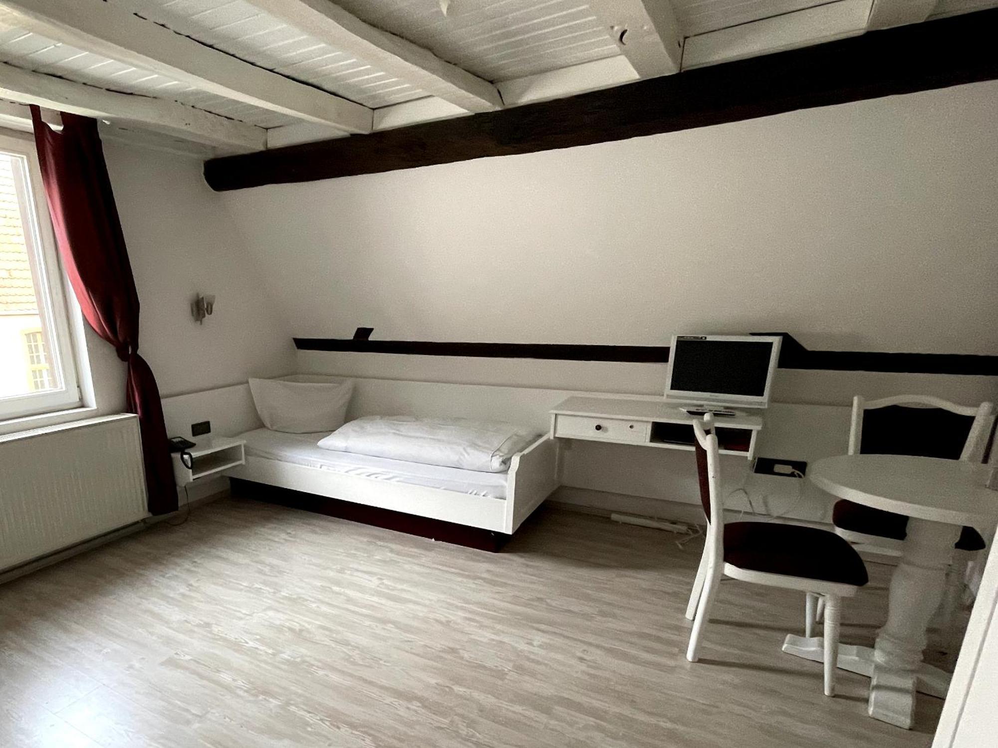Landhotel Sickinger Hof Walldorf  Exteriör bild